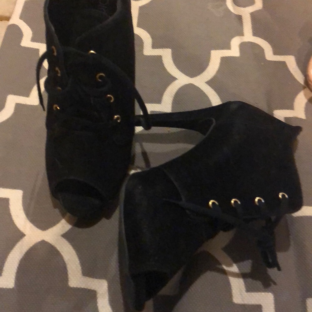 Booties - Picture 2 of 4